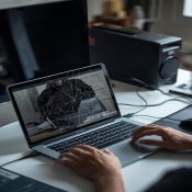 Monitörü Kırılan Laptopu Masaüstü Bilgisayar Olarak Kullanma Yöntemleri