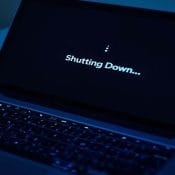 Laptop Kendi Kendine Kapanıyor mu Nedenleri ve Çözümleri